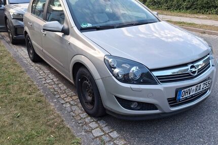 Opel Astra 94.000 km 3.750 &euro; Fürstenberg 16798