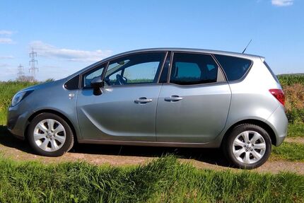 Opel Meriva 72.500 km 6.950 &euro; Essen 45289