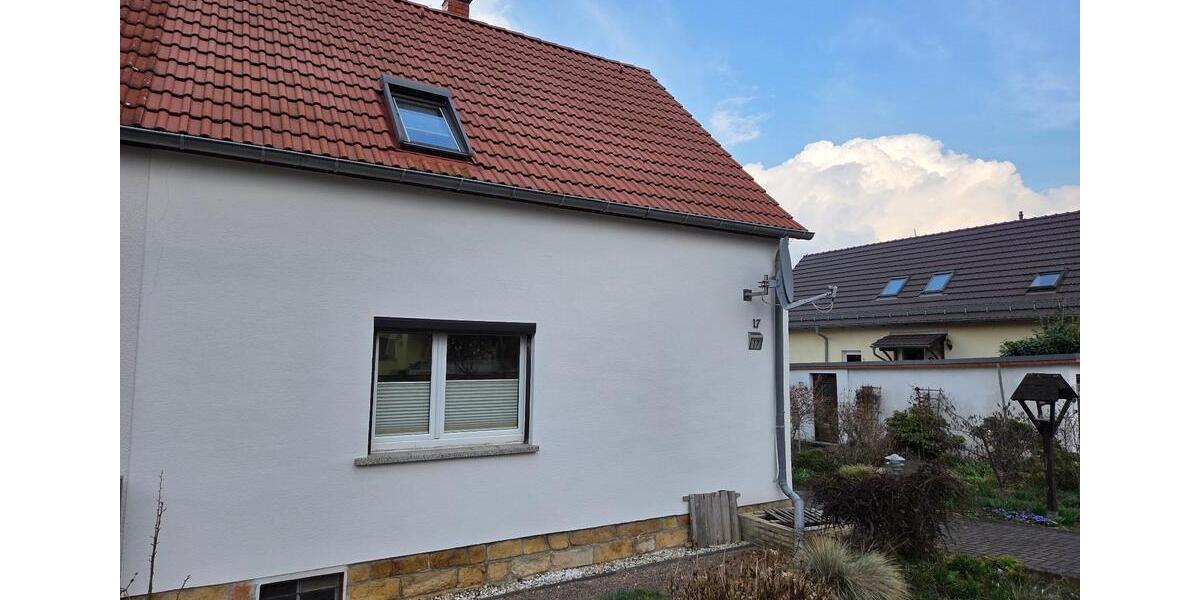 Doppelhaushälfte Radebeul - 4 Zimmer, 80 m&sup2;, 325.000&euro; | Angebot:26256303