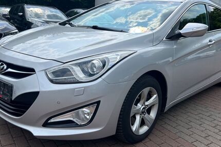 Hyundai i40 211.000 km 5.990 &euro; Wettenberg 35435