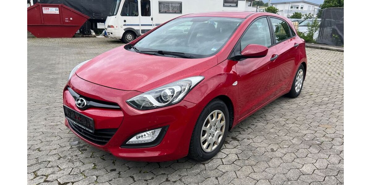 Hyundai i30 270.986 km 2.599 &euro; Uhingen 73066