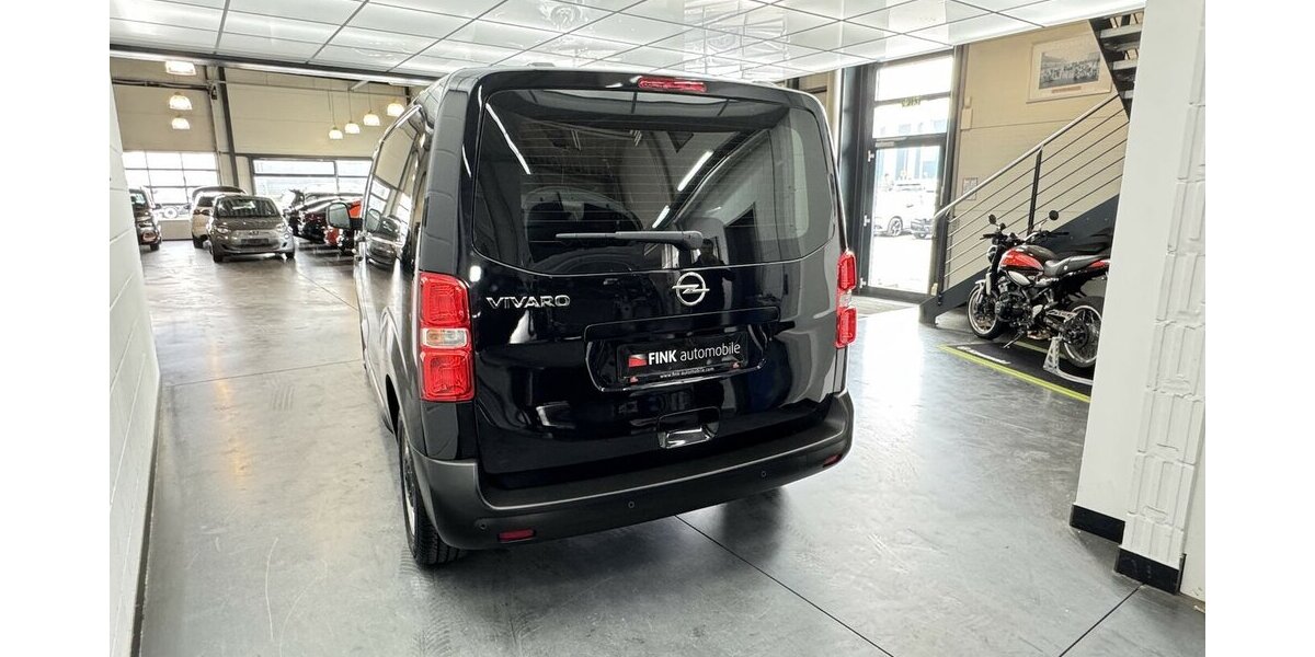 Opel Vivaro Cargo 1.5 D Edition M 1.Hand Sitzhzg 9.900 km 23.960 &euro; Lich 35423