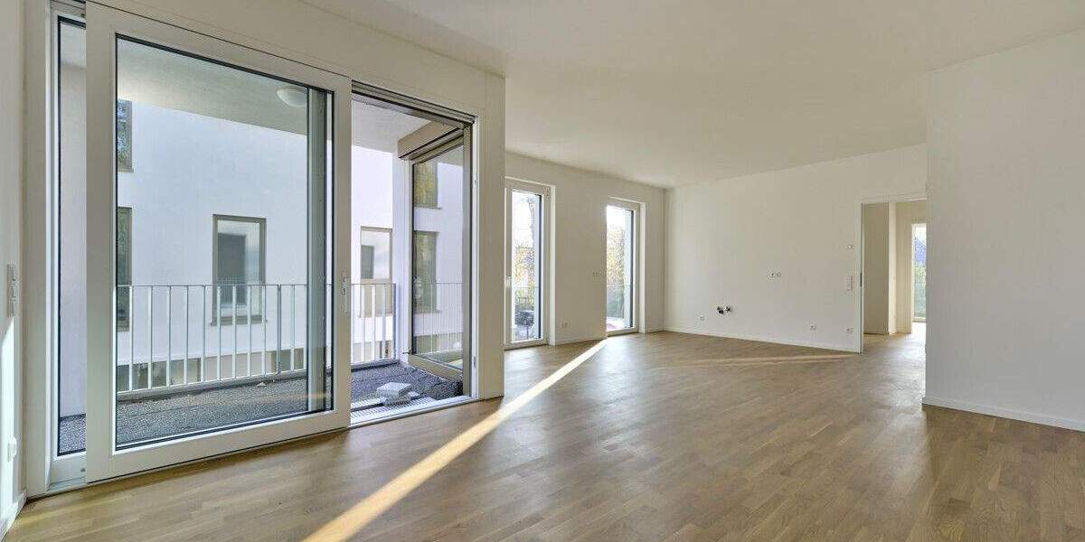 Über den Dächern: Dachgeschoss-Wohnung mit Weitblick 2 zimmer