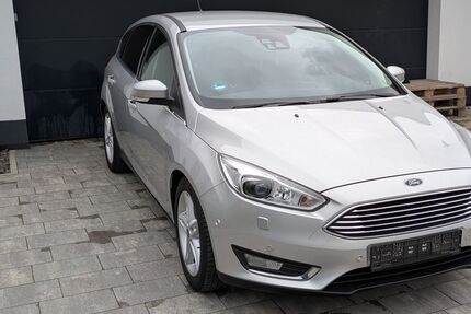 Ford Focus 55.000 km 8.200 &euro; Neumarkt i.d.Opf. 92318