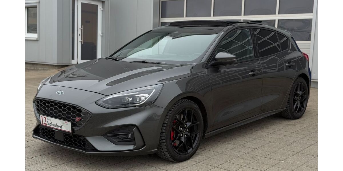 Ford Focus 54.000 km 25.990 &euro; Elchingen 89275