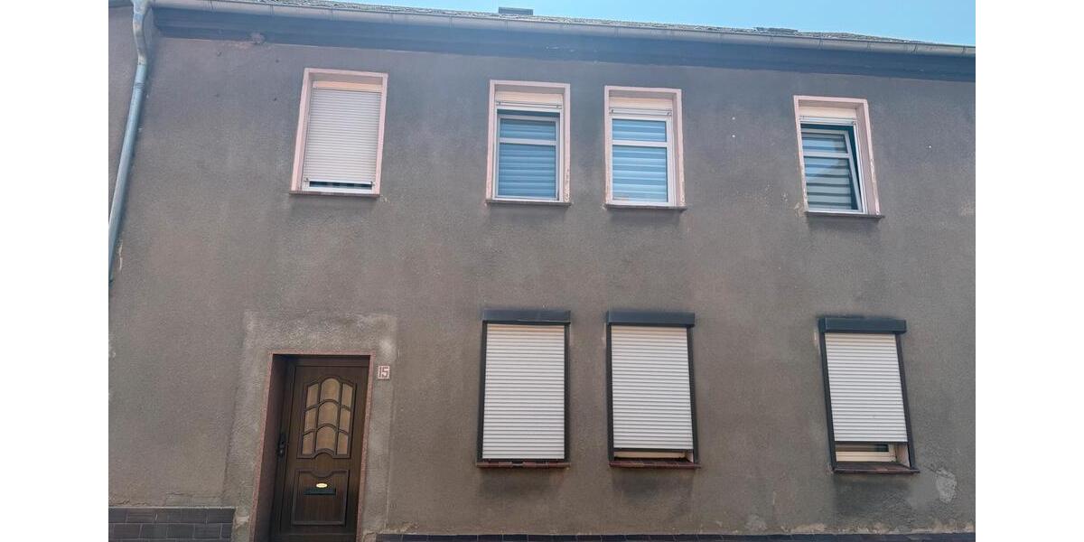 Reihenhaus Wettin-Löbejün Löbejün - 6 Zimmer, 120 m&sup2;, 73.000&euro; | Angebot:27034189