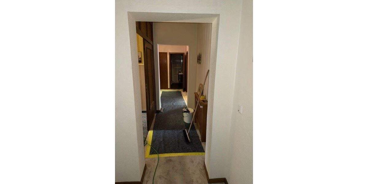 Etagenwohnung Rees - 4 Zimmer, 103 m&sup2;, 775&euro; | Angebot:25707721