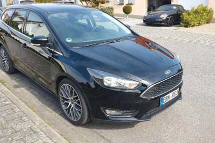 Ford Focus 97.000 km 7.990 &euro; Hassfurt 97437