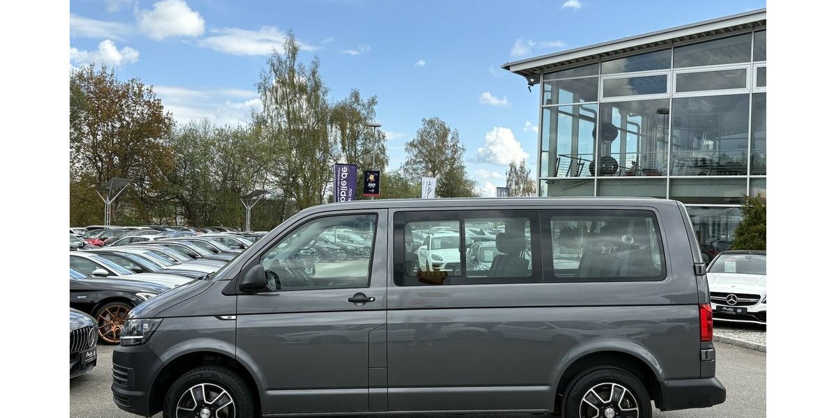 VW T6 Transporter Kasten 9-SITZER/AHK/NAVI/KAMERA 114.224 km 24.900 &euro; Villingen-Schwenningen 78054