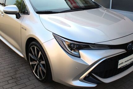 Toyota Corolla 81.155 km 21.890 &euro; Radebeul-Dresden 01445