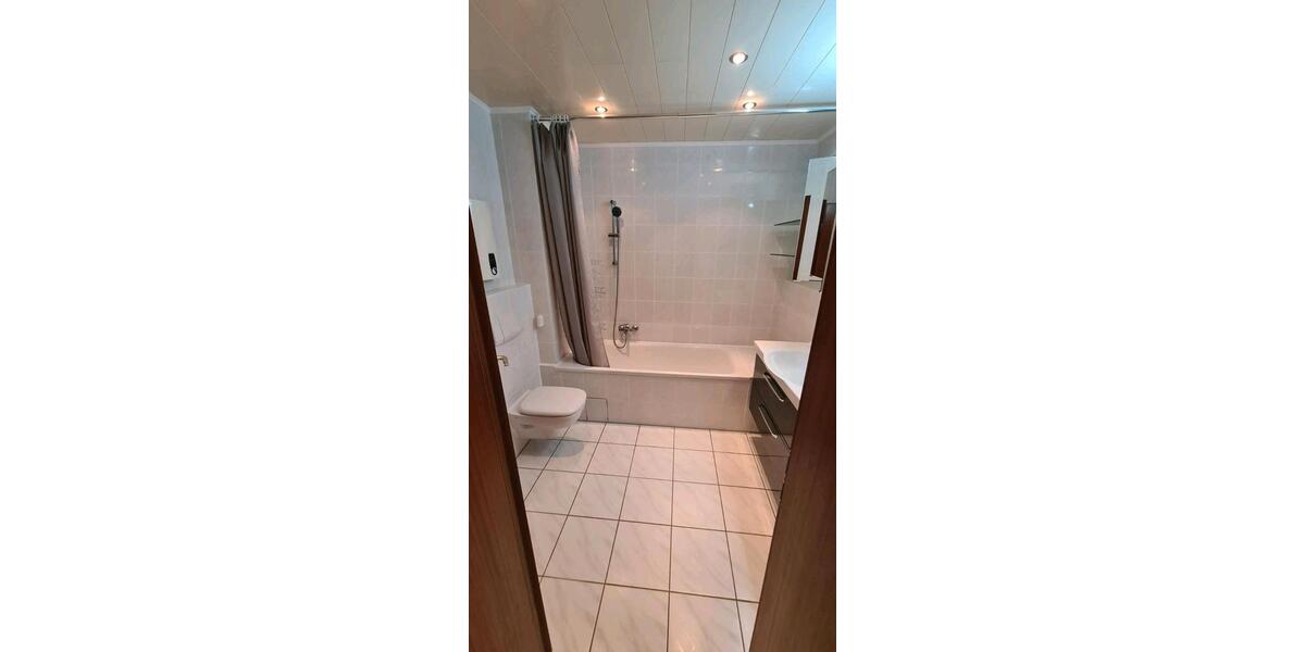 Etagenwohnung Sehnde - 2 Zimmer, 65 m&sup2;, 700&euro; | Angebot:25297400