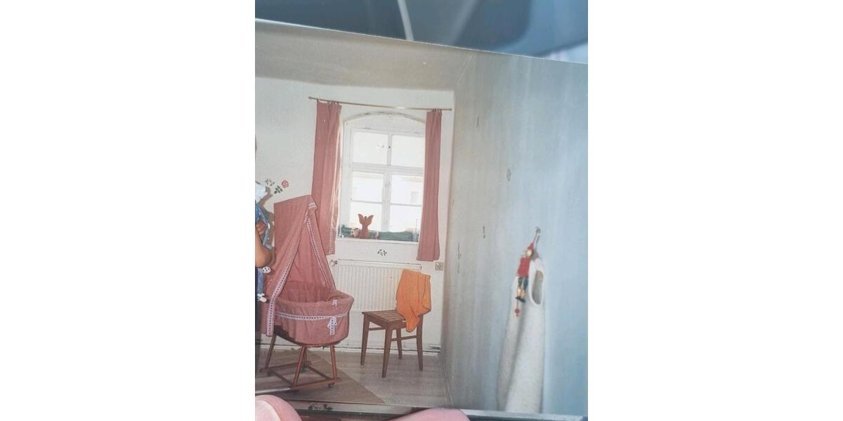 Etagenwohnung Freital - 5 Zimmer, 130 m&sup2;, 695&euro; | Angebot:25395638