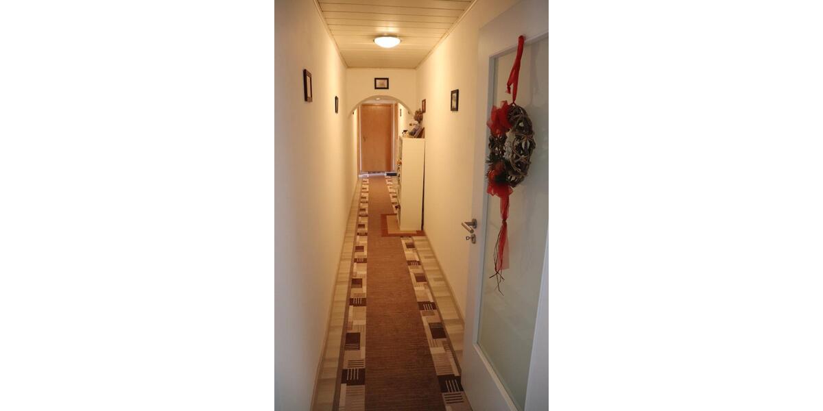 Dachgeschoßwohnung Teublitz - 3 Zimmer, 109 m&sup2;, 820&euro; | Angebot:26004649