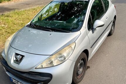 Peugeot 207 135.000 km 2.699 &euro; Engelskirchen 51766