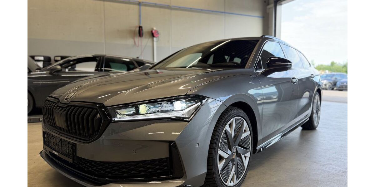 Skoda Superb 11.479 km 43.900 &euro; Memmingen 87700