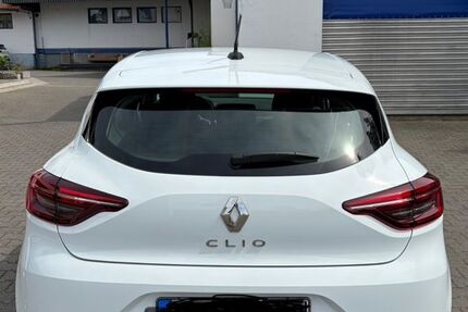 Renault Clio 71.000 km 10.900 &euro; Bamberg 96047