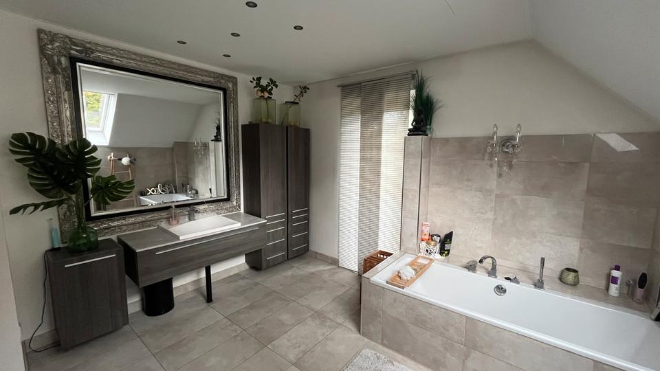 Einfamilienhaus Pfedelbach - 5.5 Zimmer, 240 m&sup2;, 850.000&euro; | Angebot:25869575