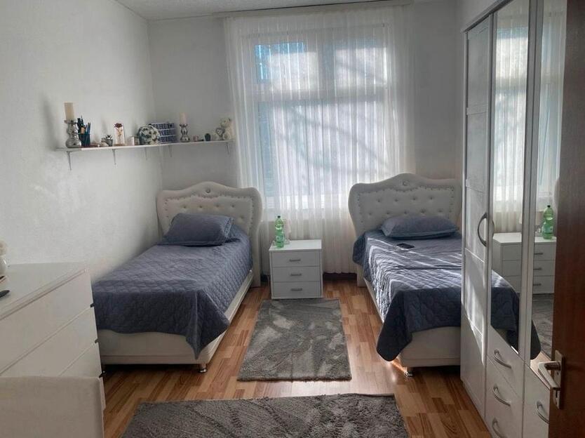 Charmante Altbauwohnung in guter Lage zimmer