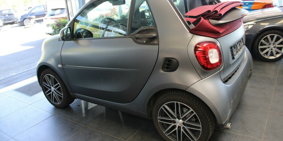 Smart ForTwo Cabrio Prime 65.400 km 14.980 &euro; Euskirchen 53881