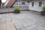 WOHNEN IN DER CITY VON GERADSTETTEN! Helle 3 Zi. - Wohnung im 1. OG. mit gemeinsamer Dachterrasse