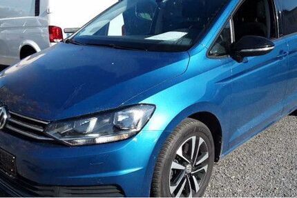 VW Touran 64.800 km 24.930 € Mannheim 68167
