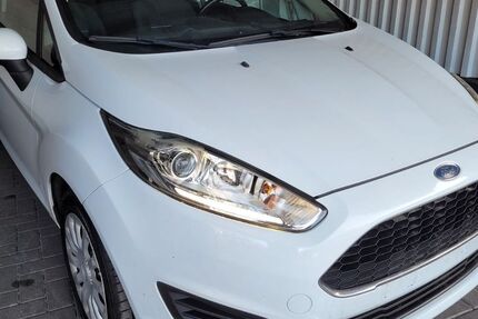 Ford Fiesta 166.277 km 4.400 &euro; Berlin 12277