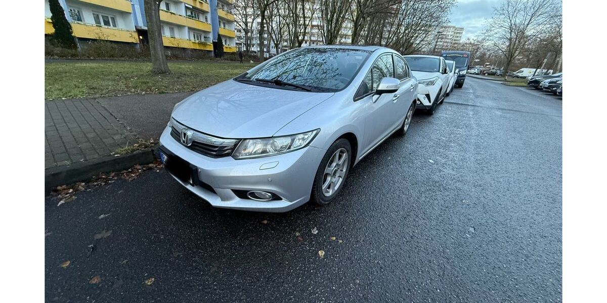 Honda Civic 97.344 km 8.499 &euro; Berlin 12685