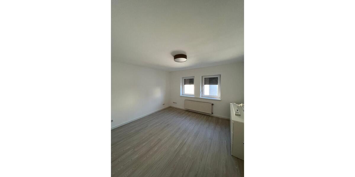 Einfamilienhaus Wiesbaden Bierstadt - 4.5 Zimmer, 110 m&sup2;, 1.695&euro; | Angebot:24780988