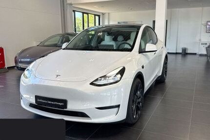 Tesla Model Y 17.230 km 45.400 € Obertraubling 93083