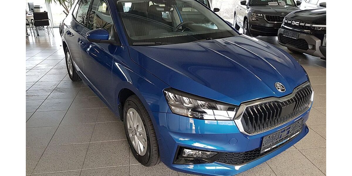 Skoda Fabia 2.252 km 21.990 &euro; Velburg 92355