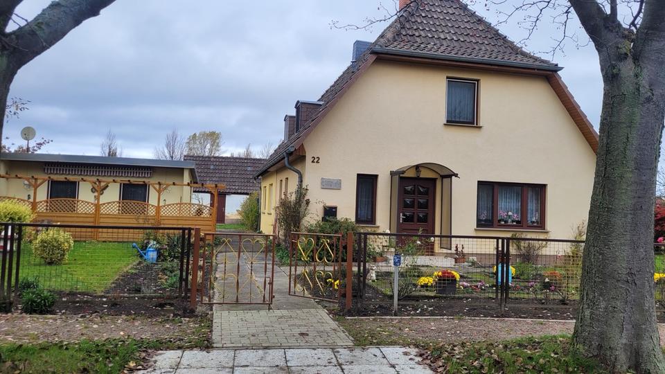 Doppelhaushälfte Neumünster Böcklersiedlung - 3 Zimmer, 85 m&sup2;, 199.000&euro; | Angebot:25975482