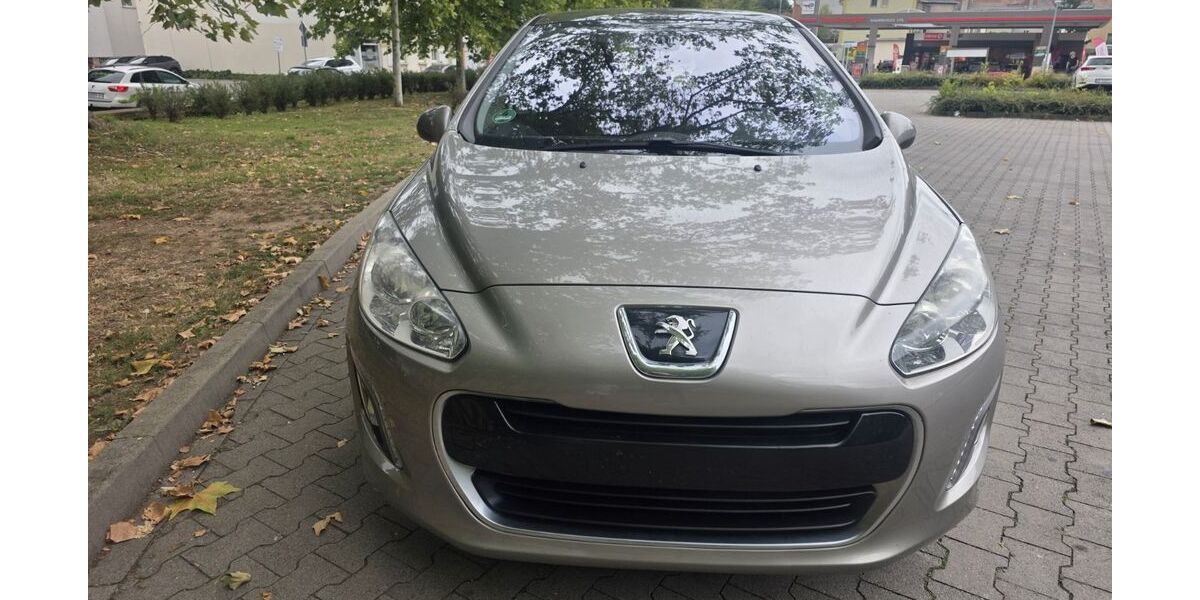 Peugeot 308 96.042 km 4.300 &euro; Weißenfels 06667