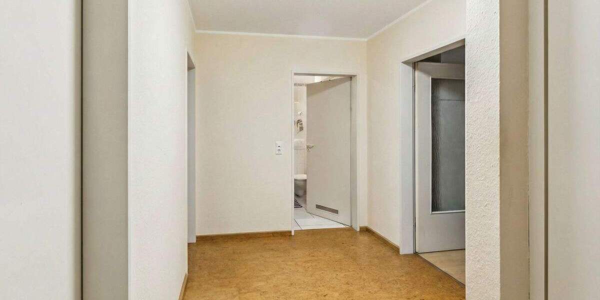 Etagenwohnung Hennigsdorf - 3 Zimmer, 74 m&sup2;, 300.000&euro; | Angebot:25784162