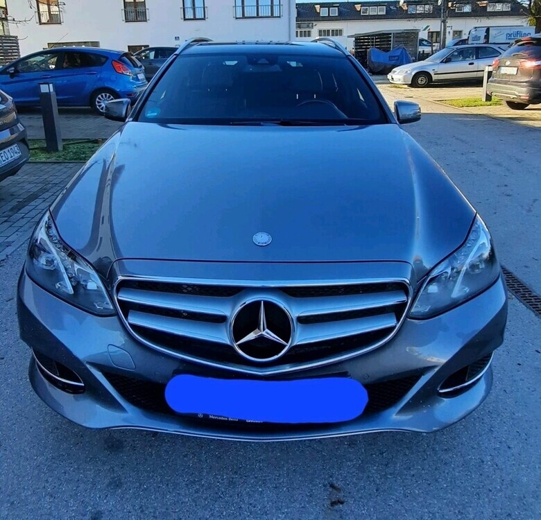 Mercedes-Benz E 220 115.000 km 18.900 € Sauerlach 82054