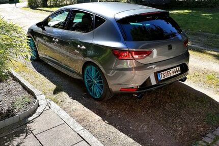Seat Leon 127.000 km 15.500 &euro; Traunstein 83278