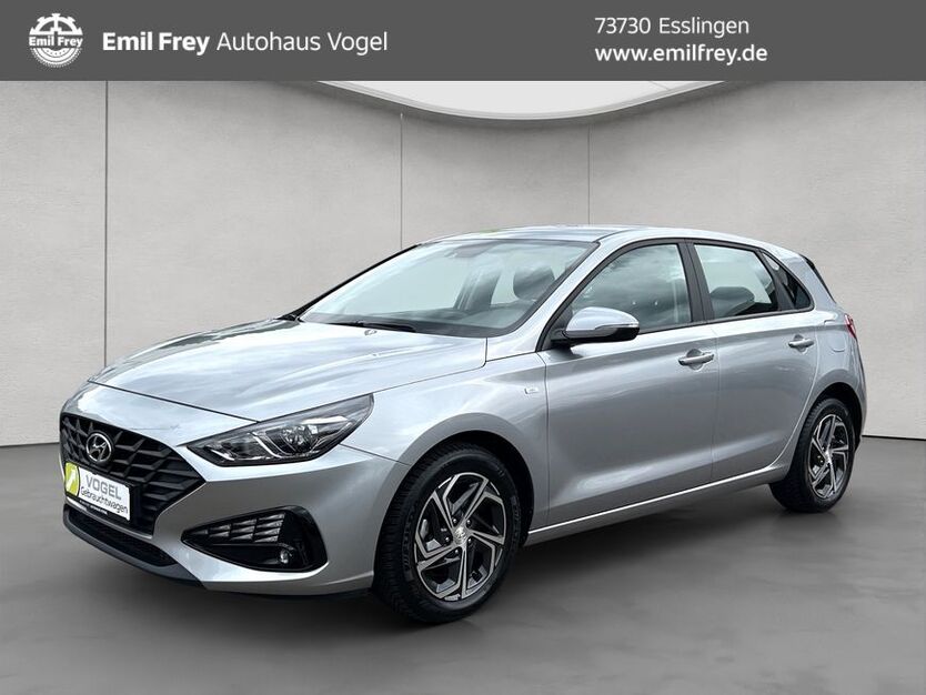 i30