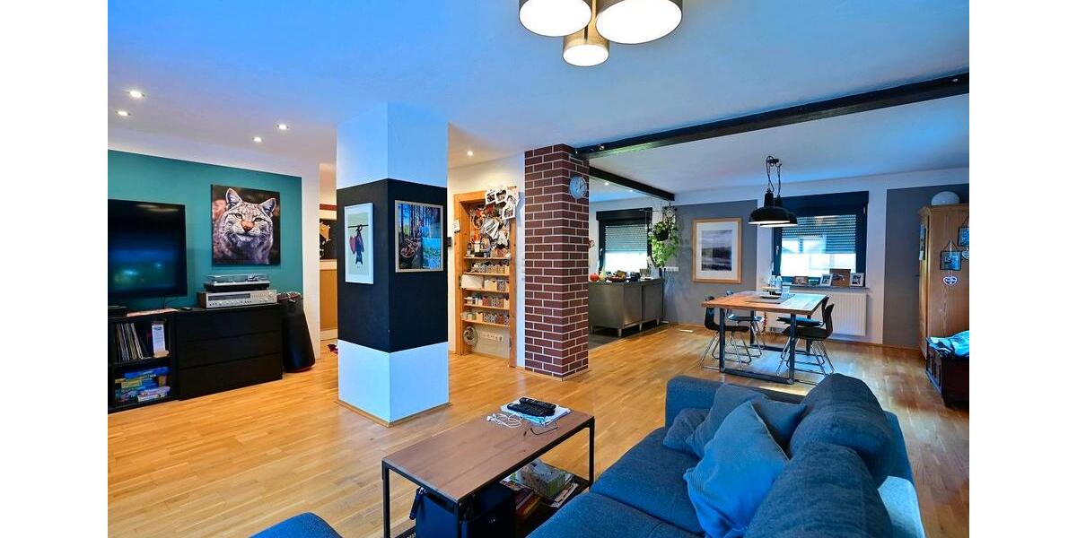 Einfamilienhaus Selb - 9 Zimmer, 230 m&sup2;, 269.000&euro; | Angebot:26075485