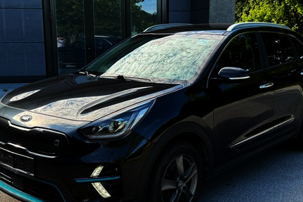 Kia Niro 135.000 km 16.990 &euro; Essenbach bei Landshut 84051
