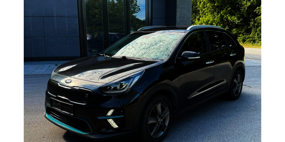Kia Niro 135.000 km 16.990 &euro; Essenbach bei Landshut 84051