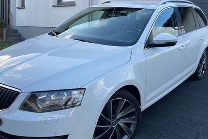 Skoda Octavia 136.600 km 13.500 € Longkamp 54473