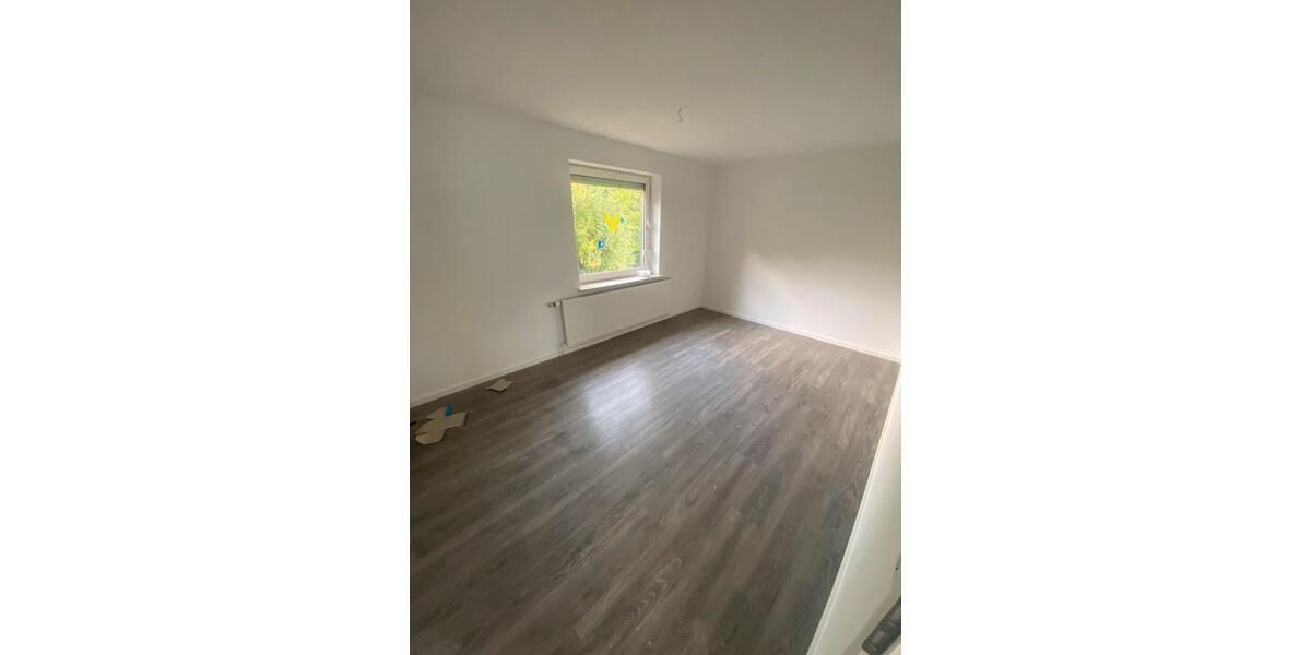 Einfamilienhaus Westerstede - 7 Zimmer, 140 m&sup2;, 1.350&euro; | Angebot:26700533
