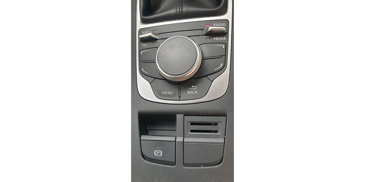 Audi A3 75.648 km 11.900 &euro; Karlsruhe 76133