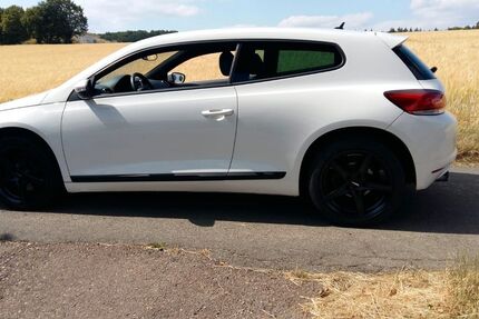 VW Scirocco 49.369 km 14.000 € Hünstetten 65510