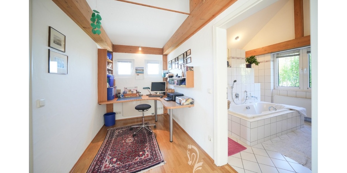 *reserviert* Attraktives Architekten-Einfamilienhaus mit Einliegerwohnung und herrlichem Garten - Einfamilienhaus Wertheim | Angebot:27081421