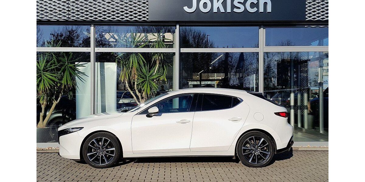 Mazda 3 49.146 km 19.390 &euro; Gera 07546