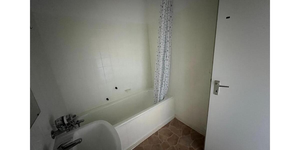Erdgeschoßwohnung Wunsiedel - 3 Zimmer, 73 m&sup2;, 500&euro; | Angebot:25378290