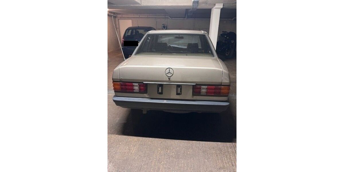Mercedes-Benz 190 246.000 km 4.990 &euro; Bensheim 64625