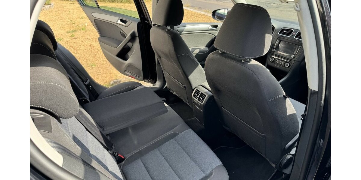 VW Golf Style Navi Klima.Temp.Sitzh.PDC.gr.Plakette 150.000 km 5.900 &euro; Erftstadt 50374