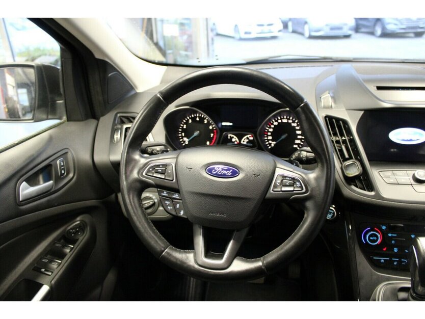 Ford Kuga 1.5 EcoBoost 4x4 Aut. Titanium 97.755 km 15.980 € Euskirchen 53881