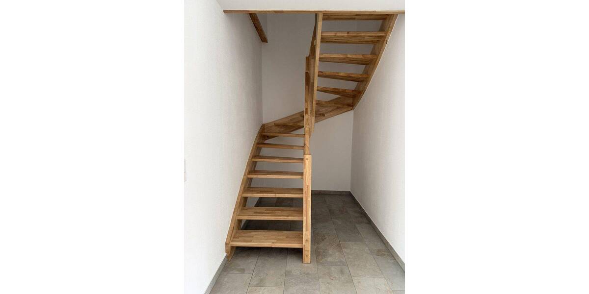 Reihenmittelhaus Pirna ot Graupa Graupa - 5 Zimmer, 195 m&sup2;, 1.950&euro; | Angebot:26827048